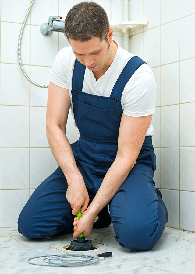 Plumber Unclogging